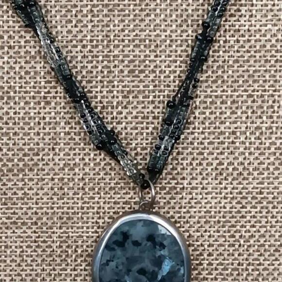 Silpada Retired "Stormy Night", 5 Strand, Stone, Silver Pendant, 17"-19" - Picture 2 of 9